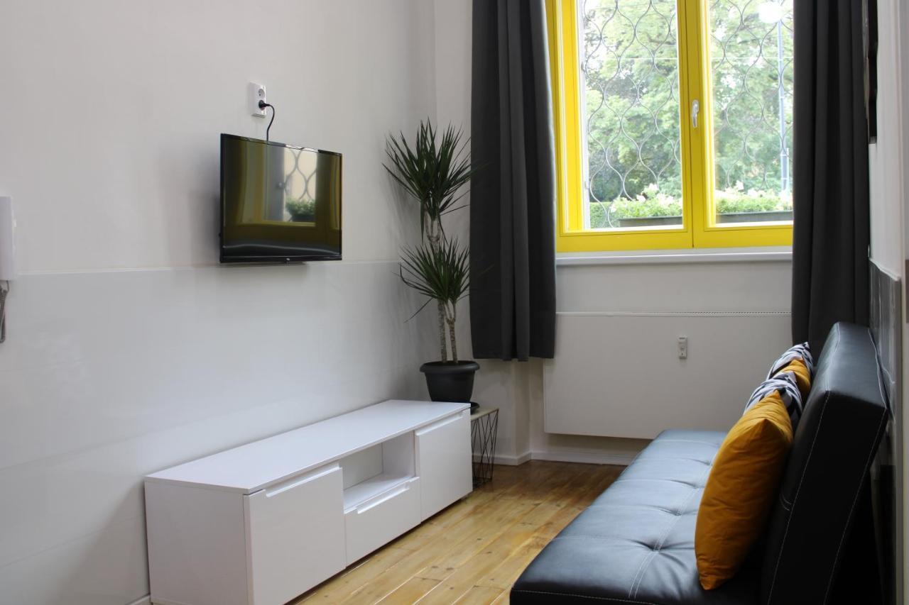 Lyly Apartment - Modern Apartment With Free Parking Praha Eksteriør bilde