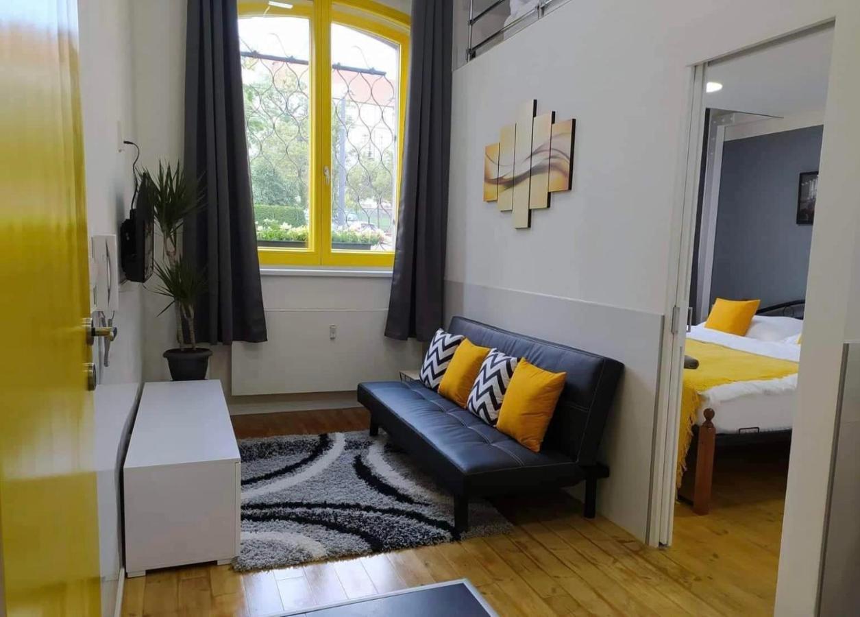 Lyly Apartment - Modern Apartment With Free Parking Praha Eksteriør bilde