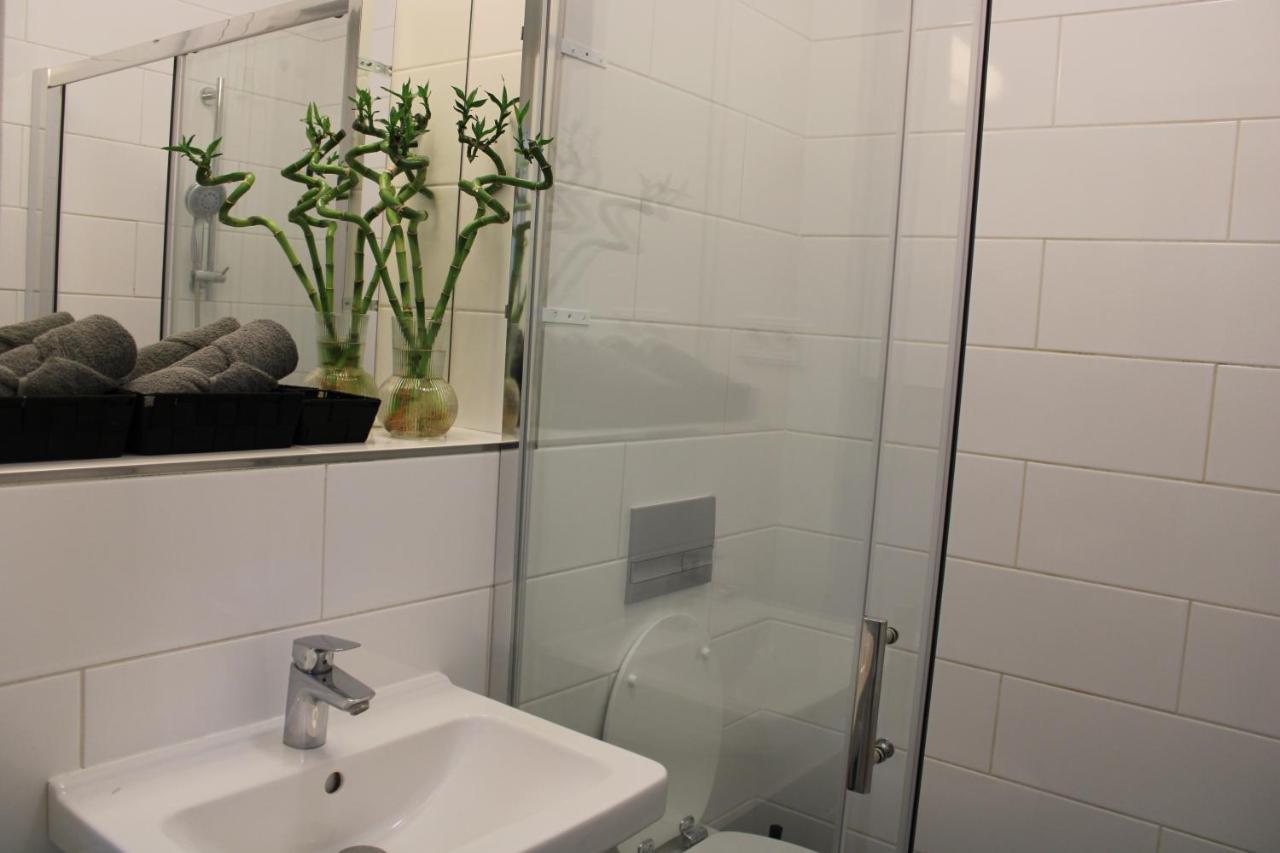 Lyly Apartment - Modern Apartment With Free Parking Praha Eksteriør bilde
